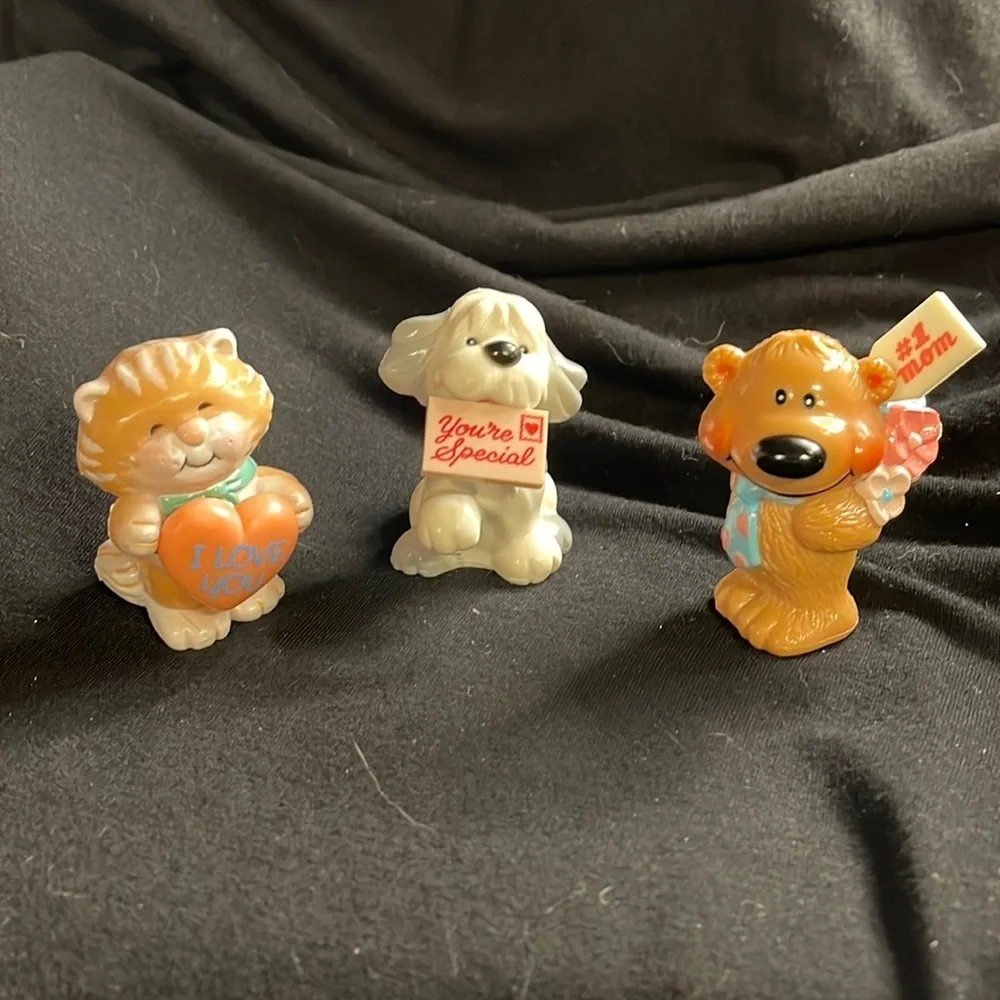 Vintage set of 3 Mini Figurines- “I Love You”, “You’re Special”, and “#1 Mom”